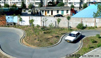 西安蓝田驾校
